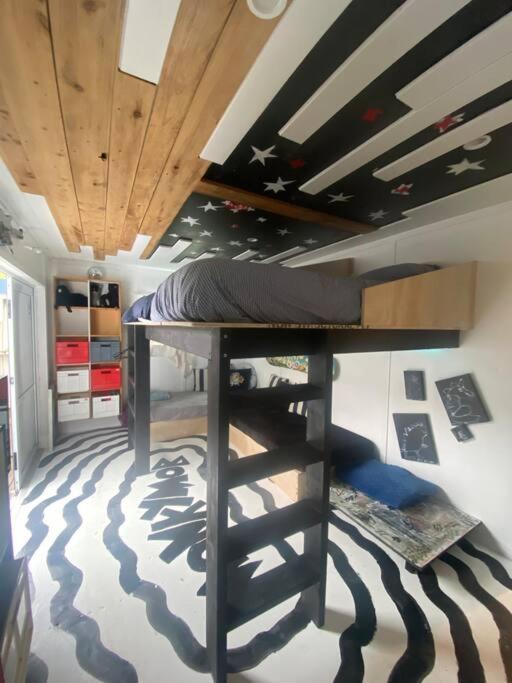 Electric Waihi Beach House - Family & Dog Friendly, Close To Beach, Pool Table, Outdoor Fire Room, Skate Ramp Bowentown Kültér fotó